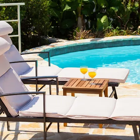 Relax Tiny 40 Meters Of The