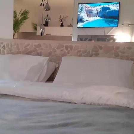 Feriehus Relax Tiny 40 Meters Of The