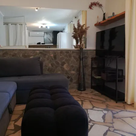 Relax Tiny 40 Meters Of The Tatil Evi Zrnovo