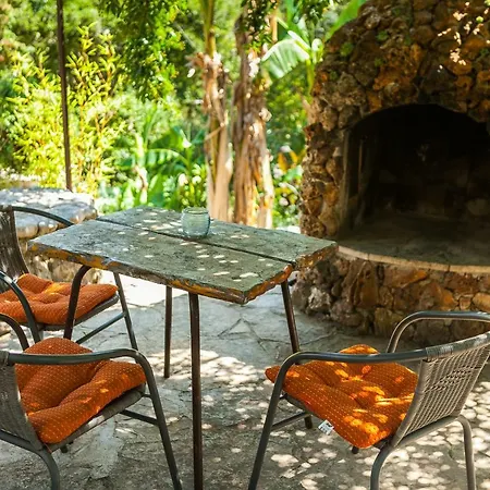 Relax Tiny 40 Meters Of The Zrnovo